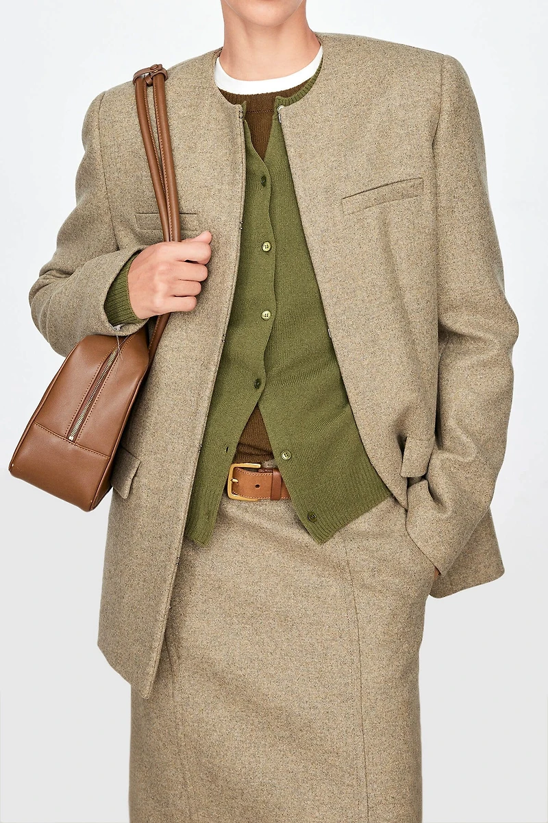 Structured Ultra-Fine Wool Crewneck Blazer