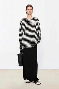 Ultra-Soft Cashmere Three-Dimensional Striped Base Shirt