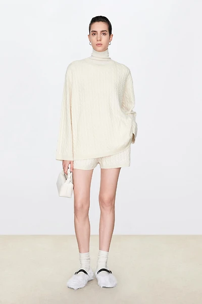 Cable-knit Pure Cashmere Crew Neck Sweater