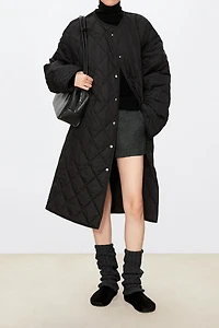 Weather-Resistant Insulated Long Coat with Diamond Quilting