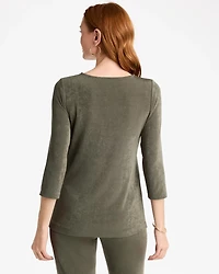 Travelers™ V-Neck 3/4 Sleeve Top