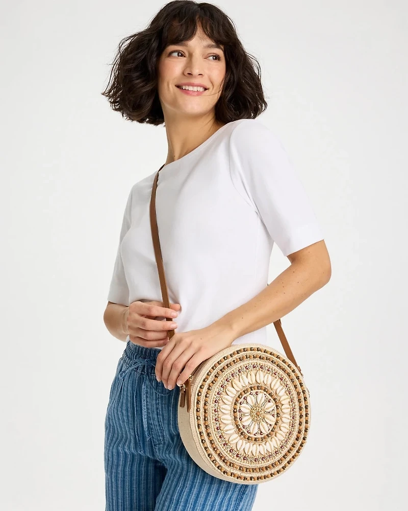 Seashell-Inspired Crossbody Bag
