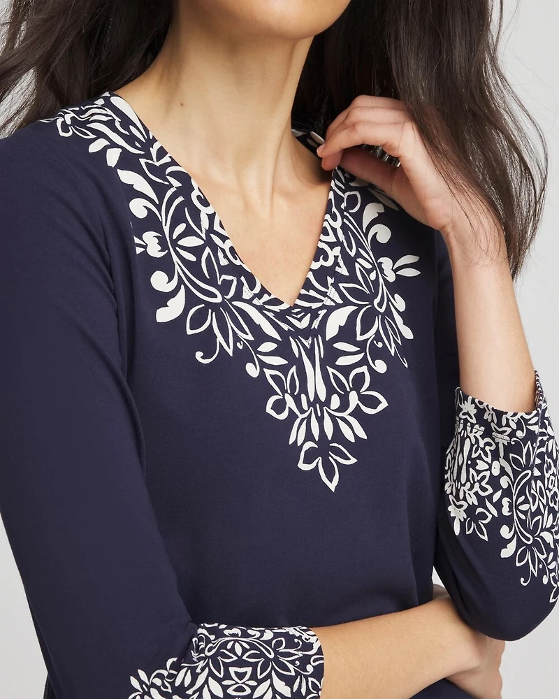 Chic Scroll 3/4 Sleeve Perfect Tee