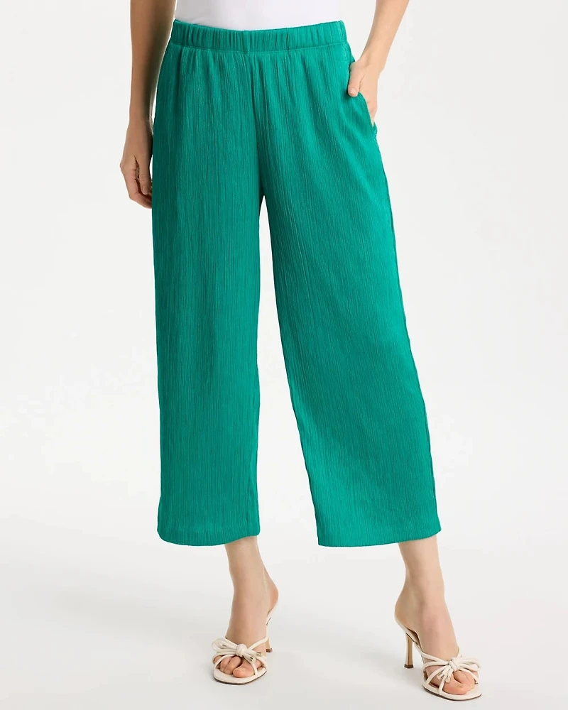 Petite Travelers™ Crinkle Textured Crop Pants