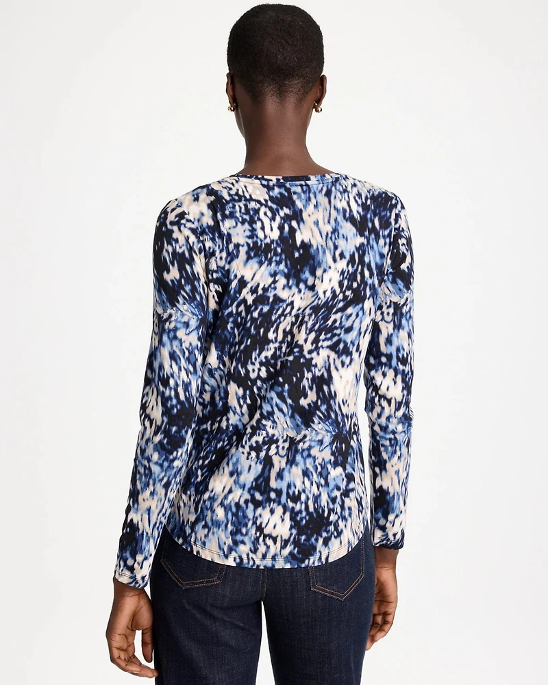 Swirled Touch of Cool™ V-Neck Layering Tee