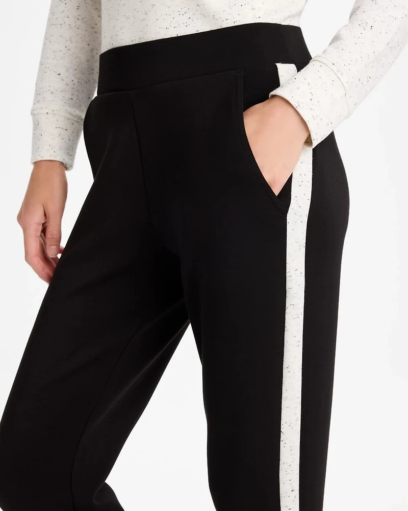 Zenergy® Soft Textured Tapered Ankle Pants