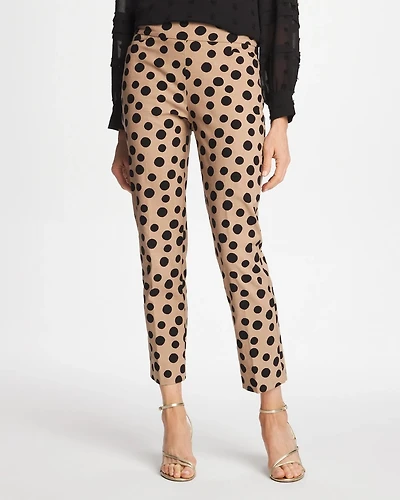 Global Dot Brigitte™ Crop