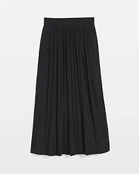 Pull-on Pleated Maxi Skirt