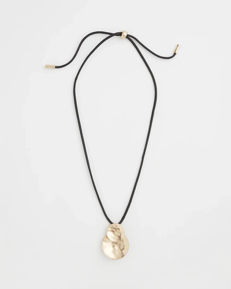 Gold Tone Circles Pendant Necklace