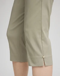 Brigitte™ Rivet Pull-On Capri Pants