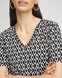 Graphic Slub V-Neck Tee