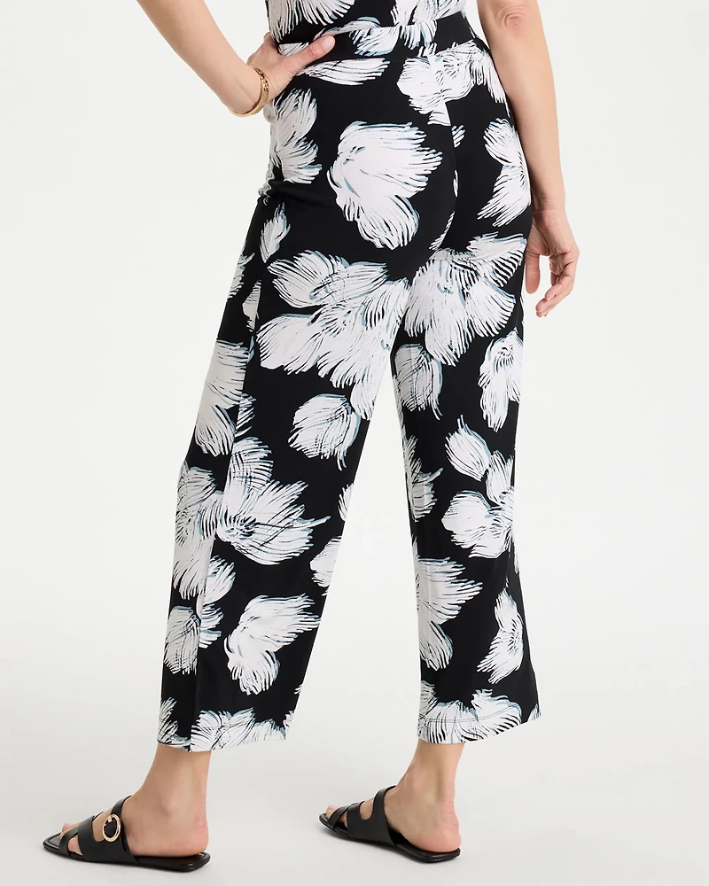 Travelers™ Knit Abstract Floral Cropped Pants