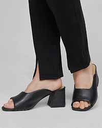 Petite Travelers Pull On Jeans