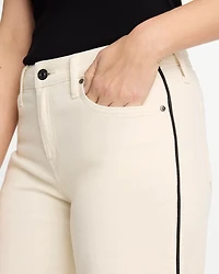 Relaxed Boyfriend Jean