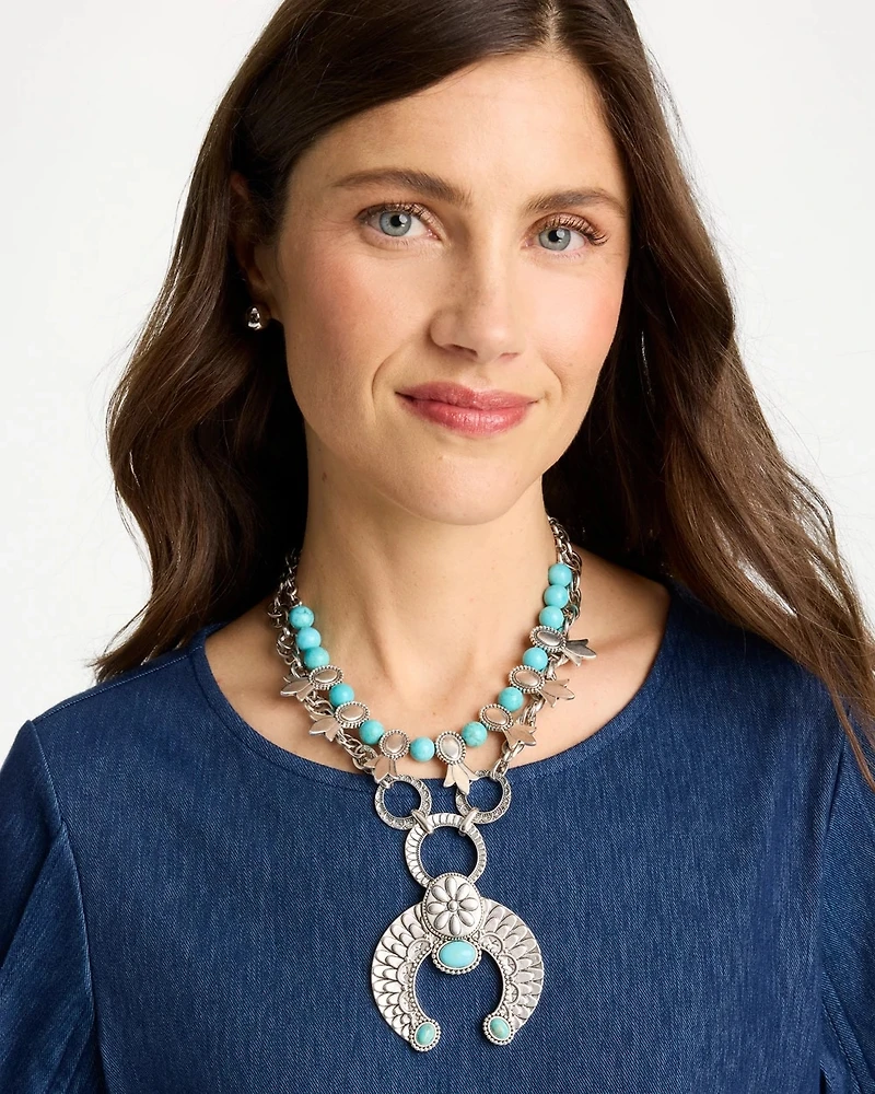 Chico’s Originals Short Pendant Necklace