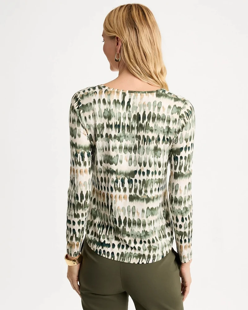 Dots Touch of Cool™ V-Neck Layering Tee