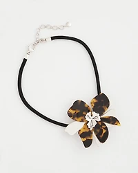 Tortoise Floral Pendant Necklace