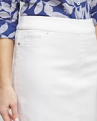 No Stain Pull-on Fray Hem Skort