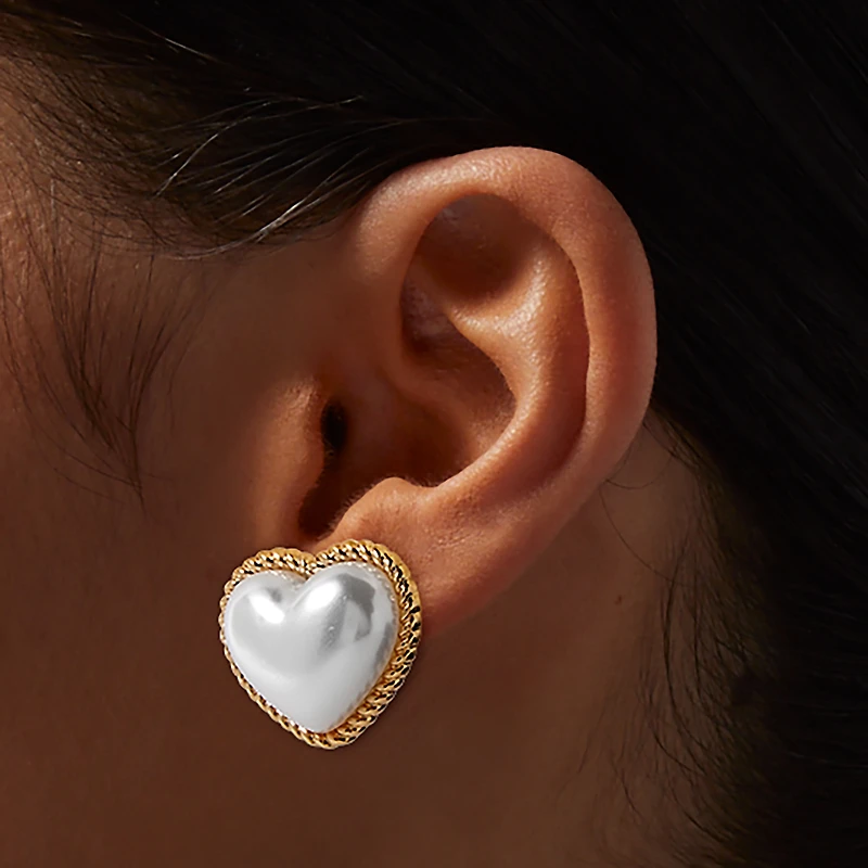 Pearl Heart Stud Earrings