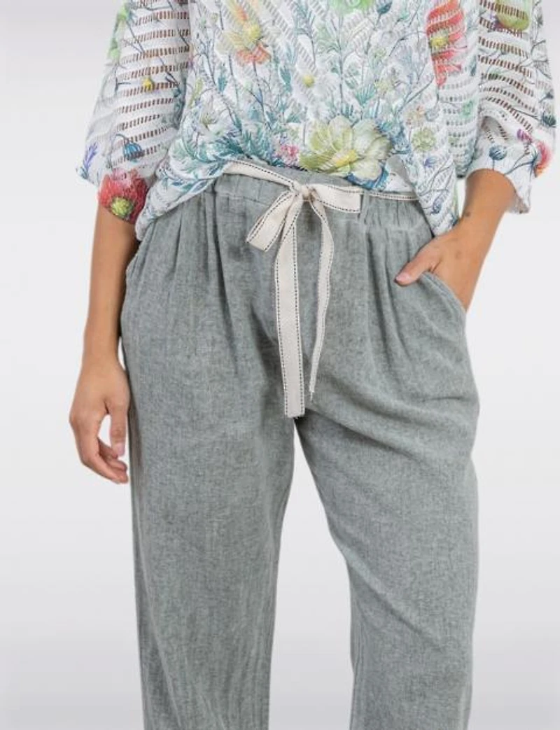 Chic Linen Blend Solid Belted Pants With Front Pockets By Froccella