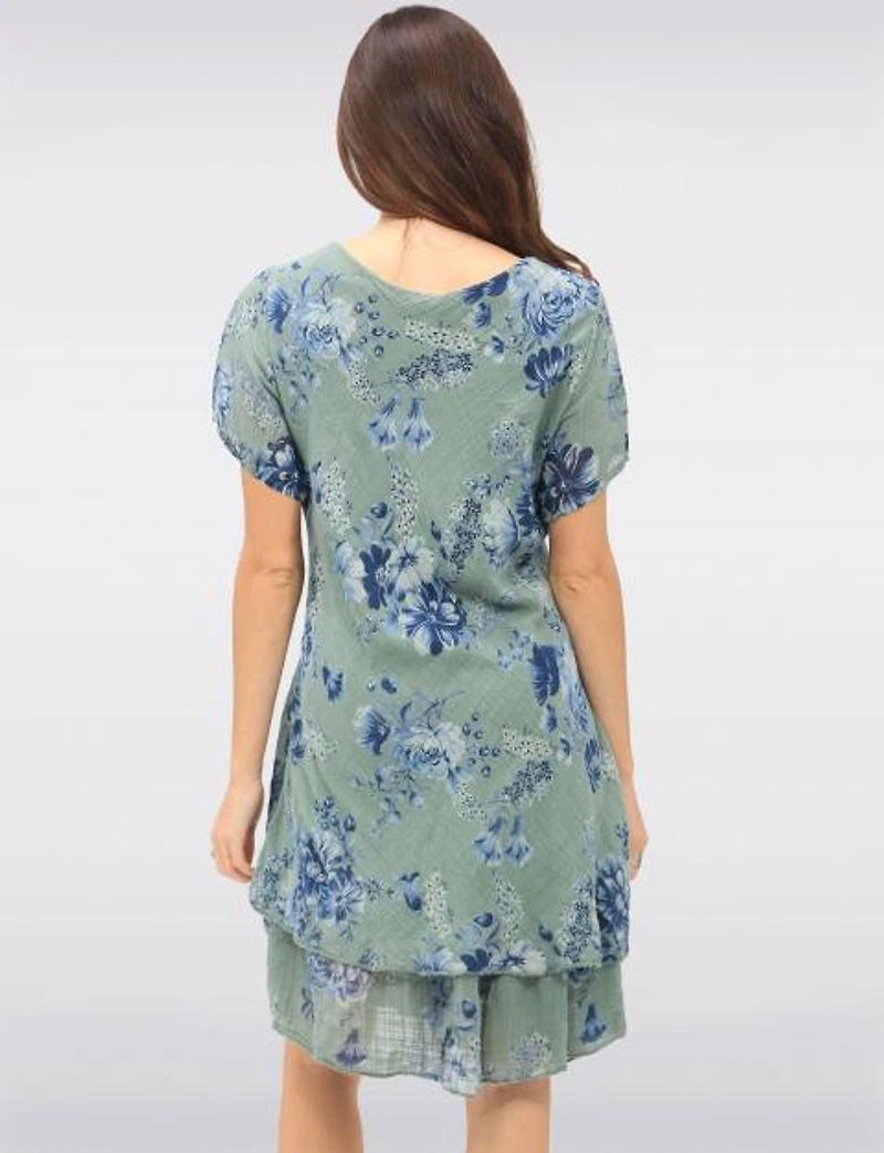 Two-Tiered Short Sleeve Elegant Floral Print V-neck Crinkled Dress By Froccella