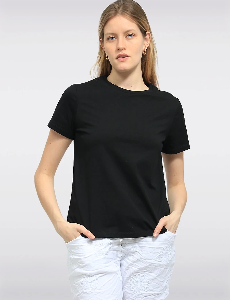 Lightweight Cotton Classic Crew Neck T-Shirt with Short Sleeves by Point Zero