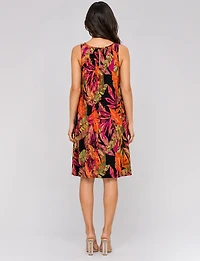 Perle Wrinkle-Resistant Tropical Print Scoop Neck Keyhole A-Line Dress