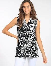 B&W Floral Sleeveless Stretch Top with Front Pleat Side Slits & V-Neck by Perle