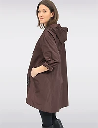 Lightweight Zip Pocket Ultralight Windshell Jacket with Hood by Froccella