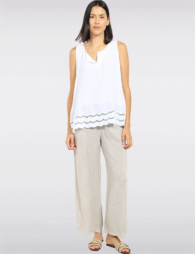 Relaxed Fit Wide-Leg Linen Pants with Decorative Buckled Belt by Froccella