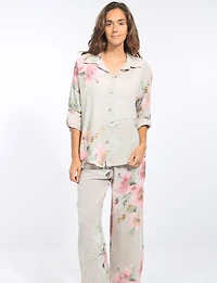 Relaxed Fit Floral Print Button-Up Collared Shirt with Long Sleeves by Froccella