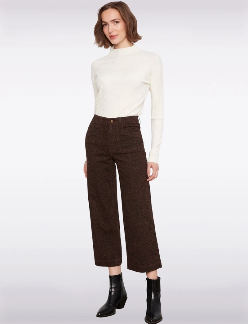 Bold Leopard Print Wide-Leg Cropped Pants with Pockets by Charlie B