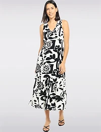 Elegant Floral Print Sleeveless V-Neck Tiered Maxi Dress by Stella Morgan