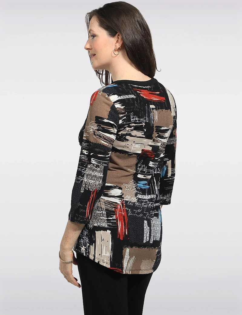 Vibrant Printed Contrast Trim V-Neck 3/4 Sleeve Knit Top Rounded Hem by Perle