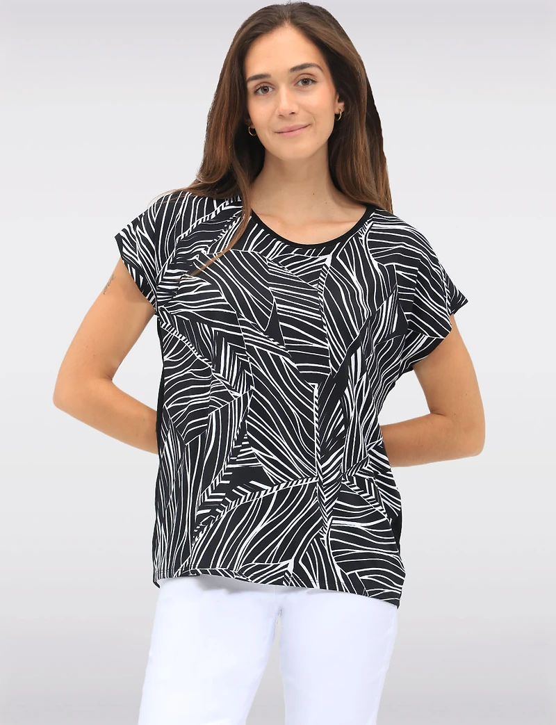 Black & White Abstract Print Tunic with Cap Sleeves and Rounded Hem by Vamp