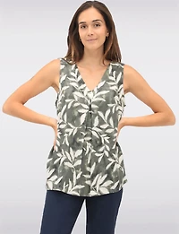 Chic Lightweight Leaf Print Sleeveless V-Neck Blouse with Front Pleat by Vamp