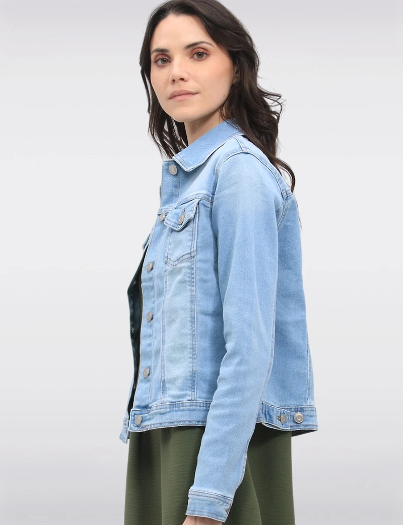 Modern Stretch Cotton Light Wash Denim Jean Jacket by Baccini