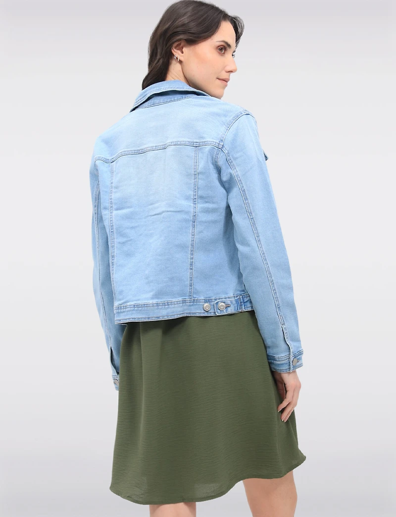 Modern Stretch Cotton Light Wash Denim Jean Jacket by Baccini