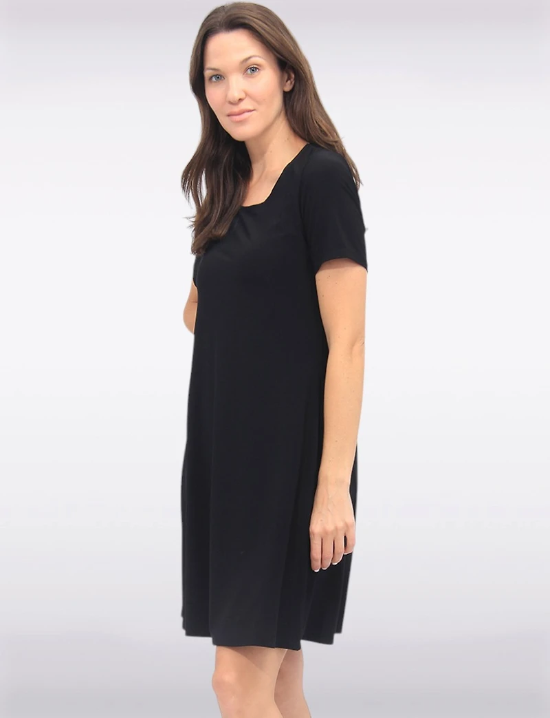 Classic Solid Short Sleeve Round Neck A-line Dress With Pockets By Amani Couture