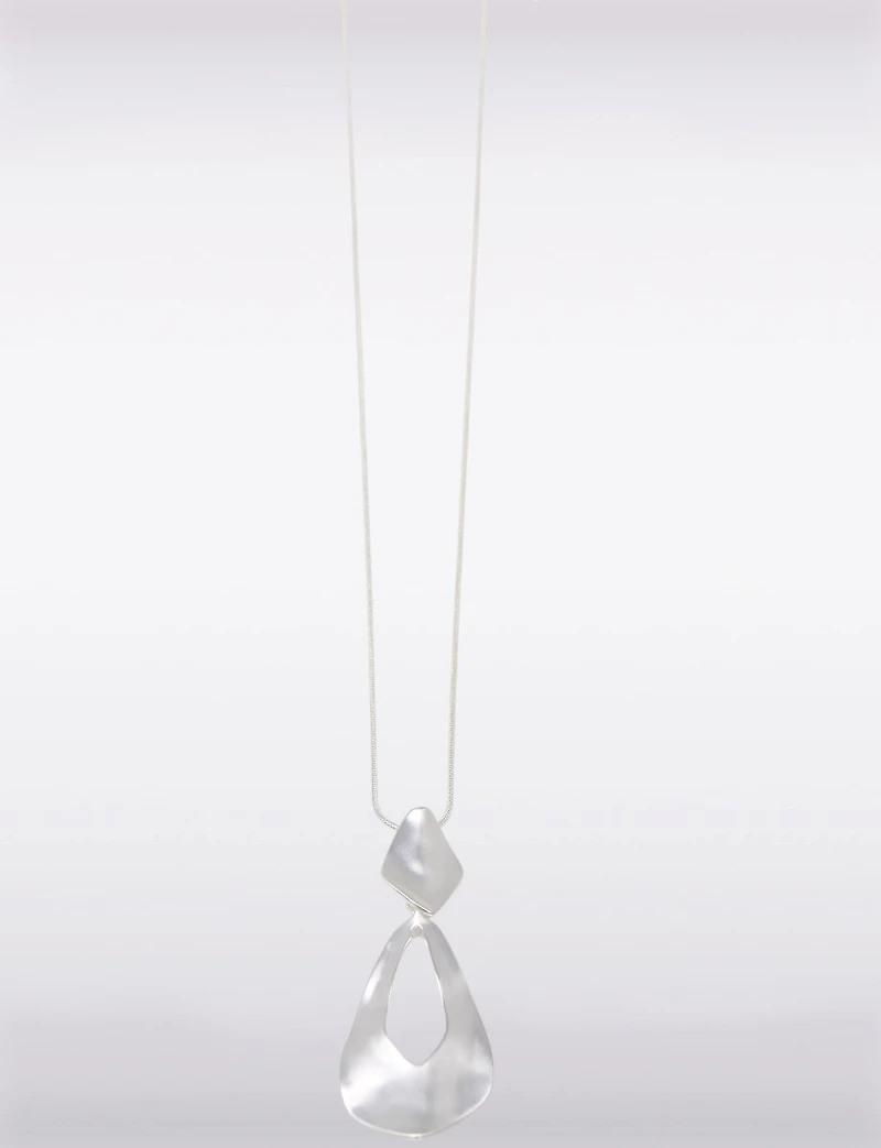 Chic Nickel-Free Necklace with Hammered Silver-Tone Pendant