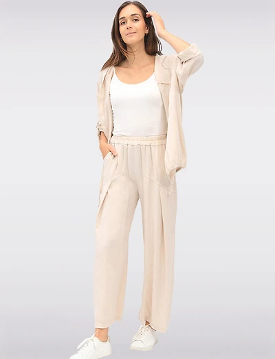 Lightweight Wide-Leg Pants with Front Pleat Elastic Waist & Pockets by Froccella