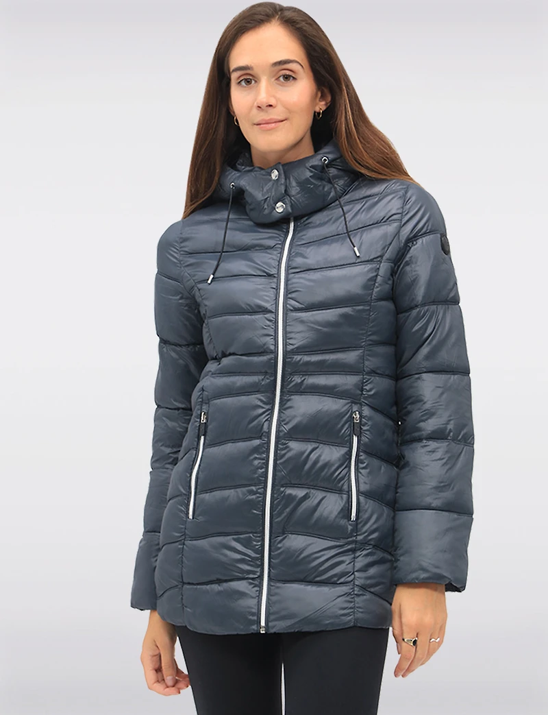 Vegan Lightweight Packable Hooded Puffer with Matching Neck Pillow by Point Zero