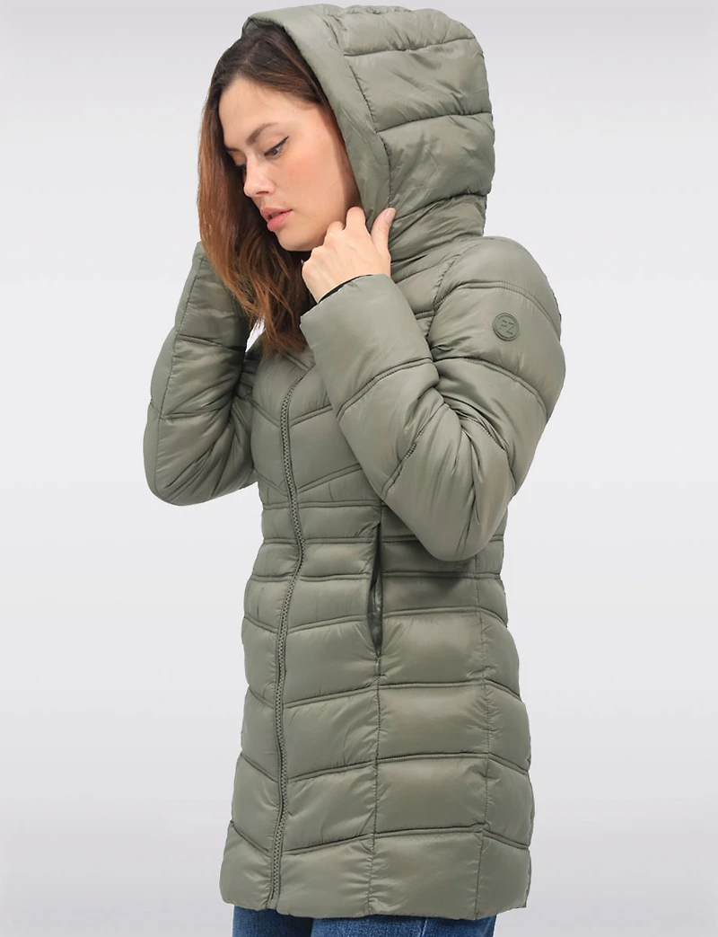 Vegan Lightweight Puffer Jacket with Pillow Hood and Zip Pockets by Point Zero