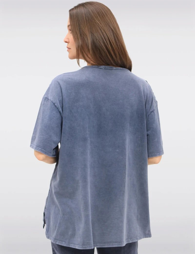 High-Low Cotton-Linen V-Neck Top with Sequin Details & Side Slits by Froccella