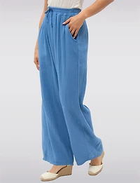 Textured Cotton Wide-Leg Pants with Elastic Waist and Front Pockets by Froccella