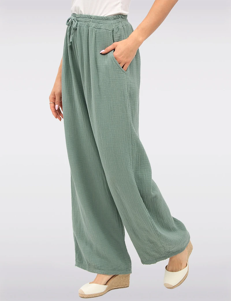 Textured Cotton Wide-Leg Pants with Elastic Waist and Front Pockets by Froccella