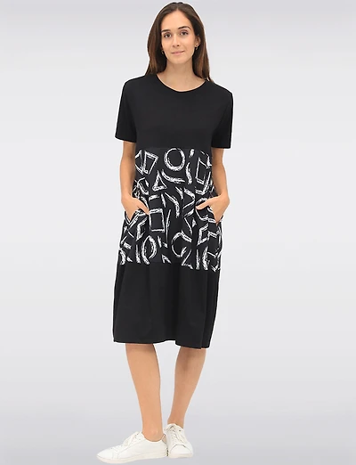 Patchwork Print & Solid Black Short-Sleeve Dress with Side Pockets by Froccella