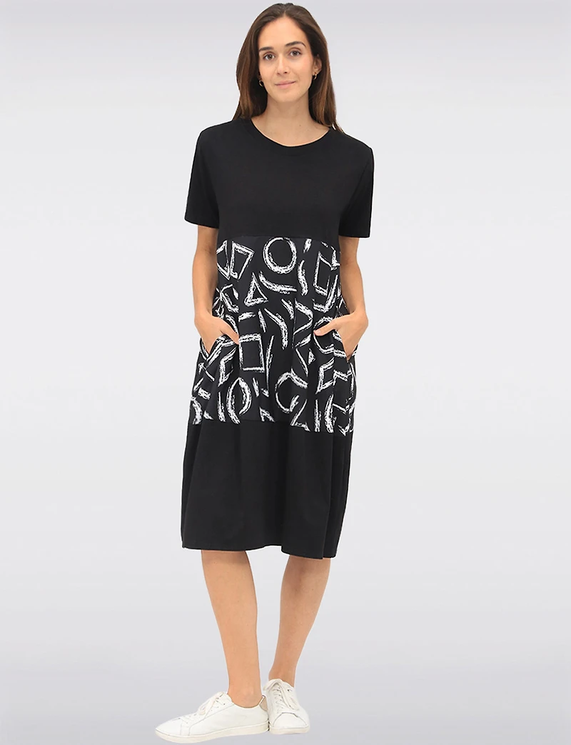 Patchwork Print & Solid Black Short-Sleeve Dress with Side Pockets by Froccella