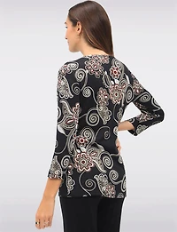 Chic Embossed Floral Knit 3/4 Sleeve Crew Neck Tunic with Angled Hem by Perle