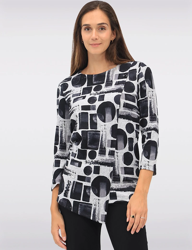 Black Geometric Printed Crew Neck Knit Tunic with Asymmetrical Hem by Perle